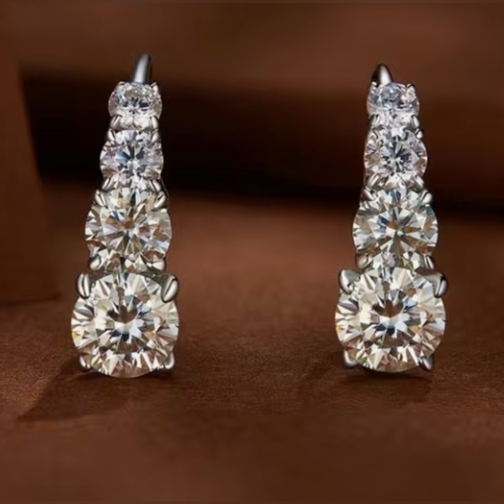 Beautiful Silver Moissanite Earrings